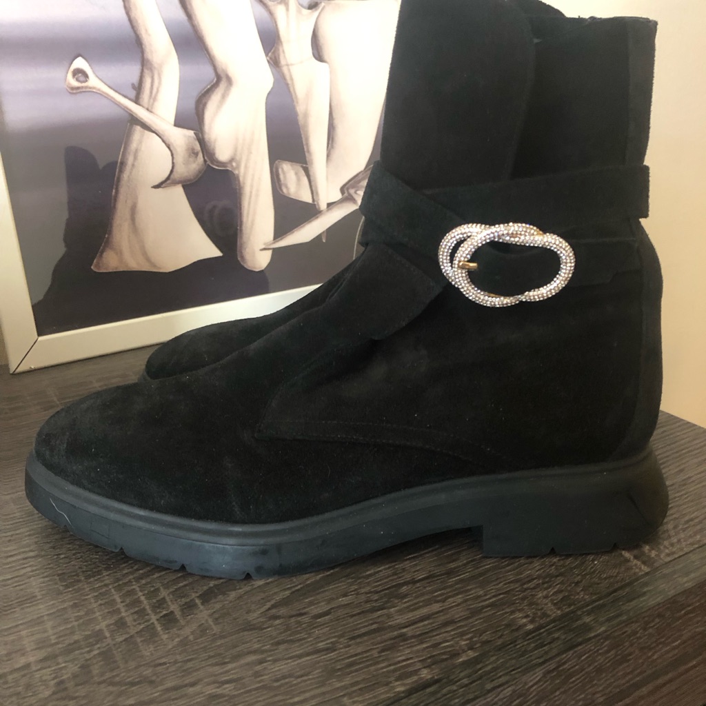 Stuart Weitzman Elegant Black Suede Women's Boots With Rhinestone Buckle Sz 9b